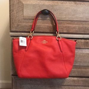 New with tags Coach Kelsey.